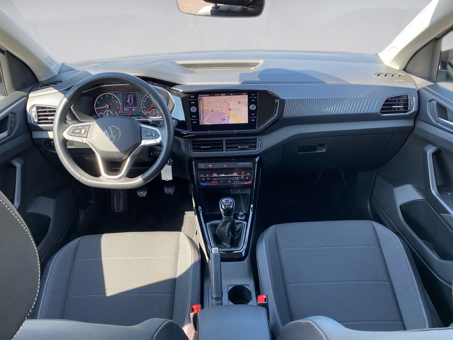 T-Cross 1.0 TSI Style LED Navi RFK PDC SHZ Kam.