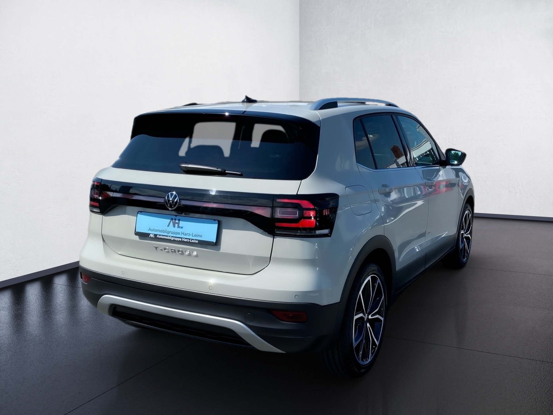 T-Cross 1.0 TSI Style LED Navi RFK PDC SHZ Kam.