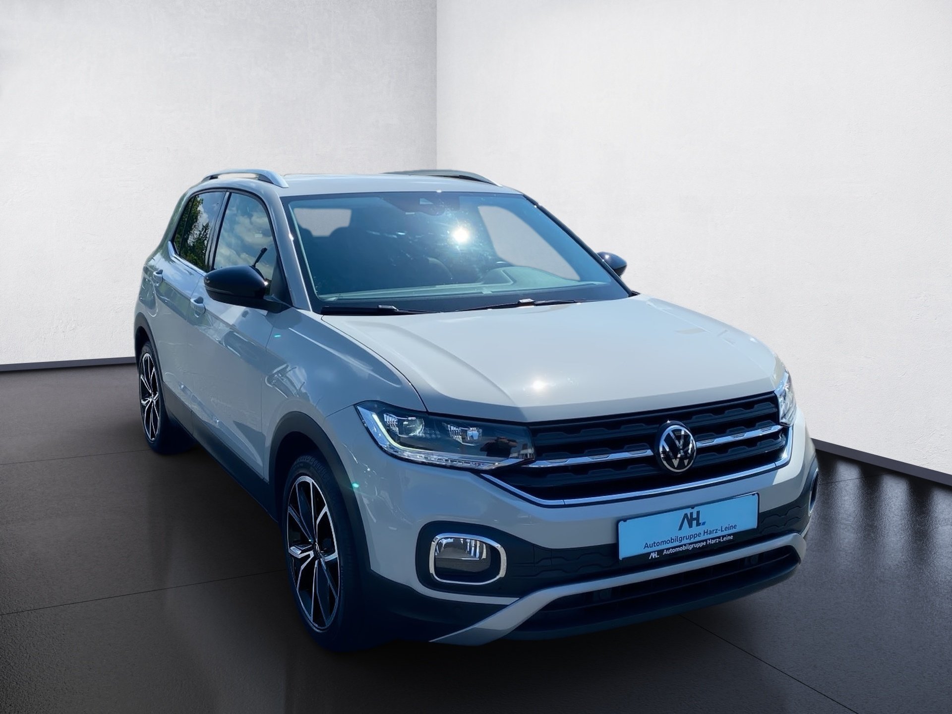 T-Cross 1.0 TSI Style LED Navi RFK PDC SHZ Kam.