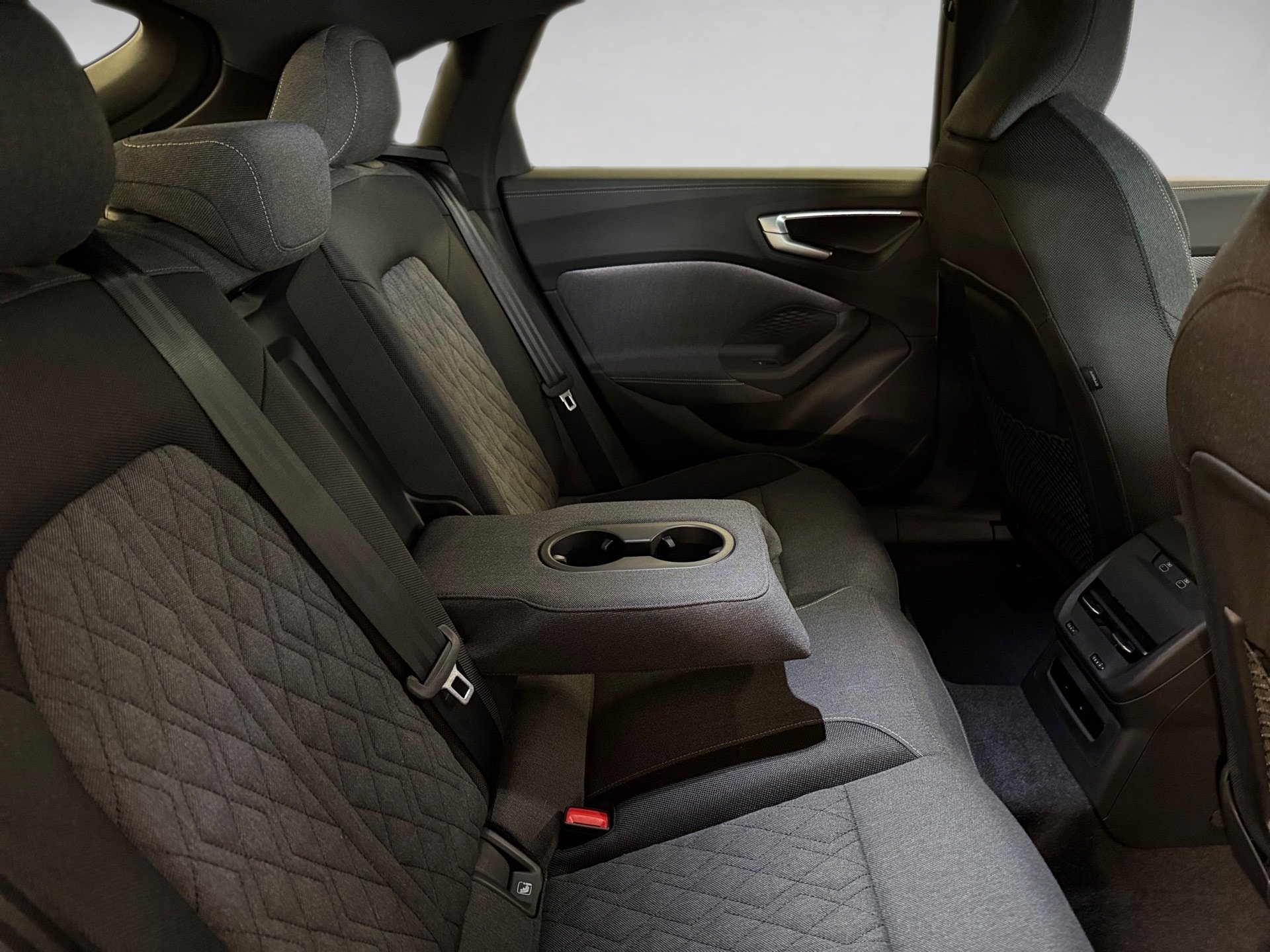 A5 Limousine TDI edition one S line S-tronic Matrix AHK ACC 360° Navi