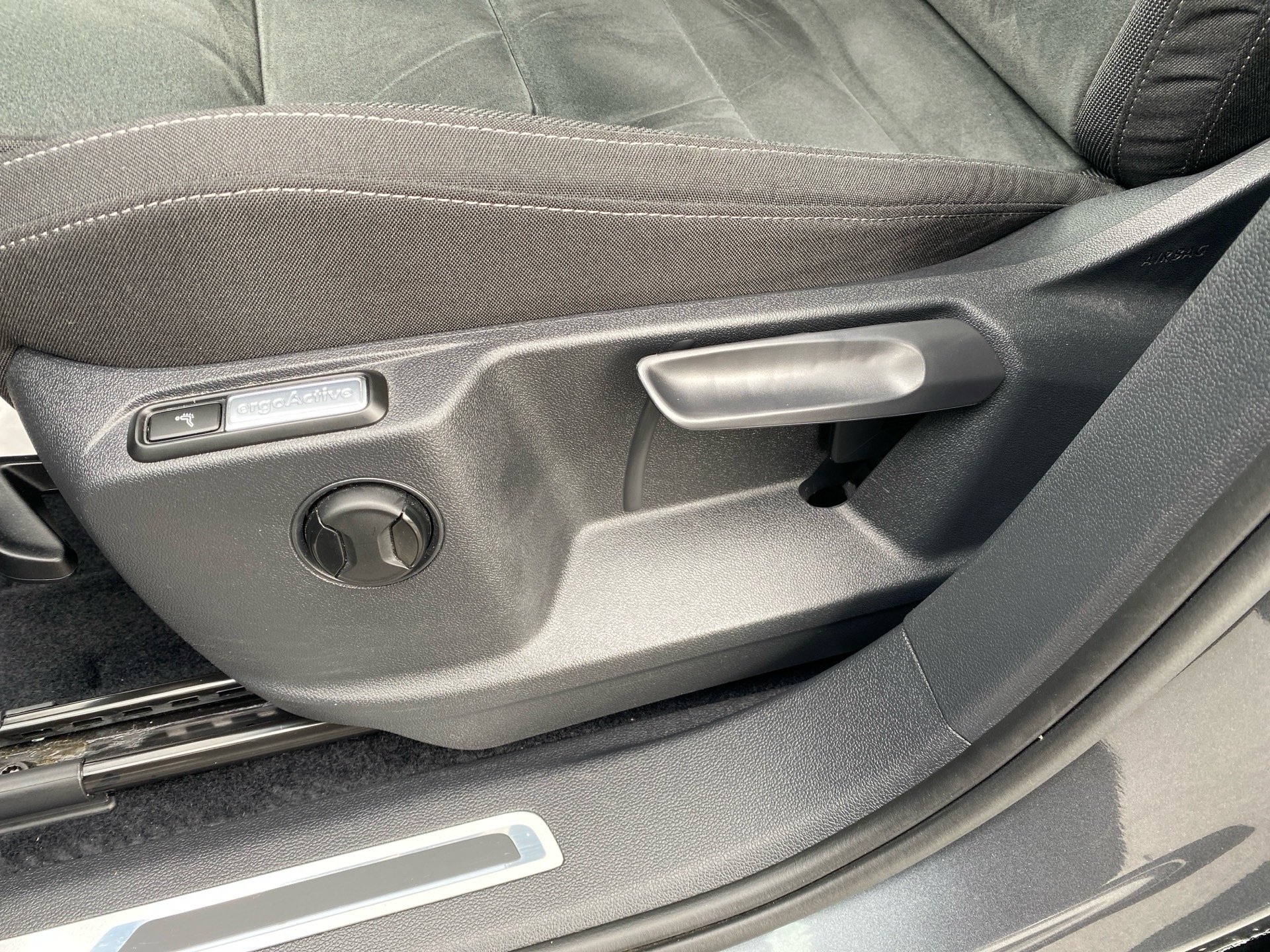 Tiguan Allspace 1.5 TSI Life DSG LED Navi ACC AHK Pano