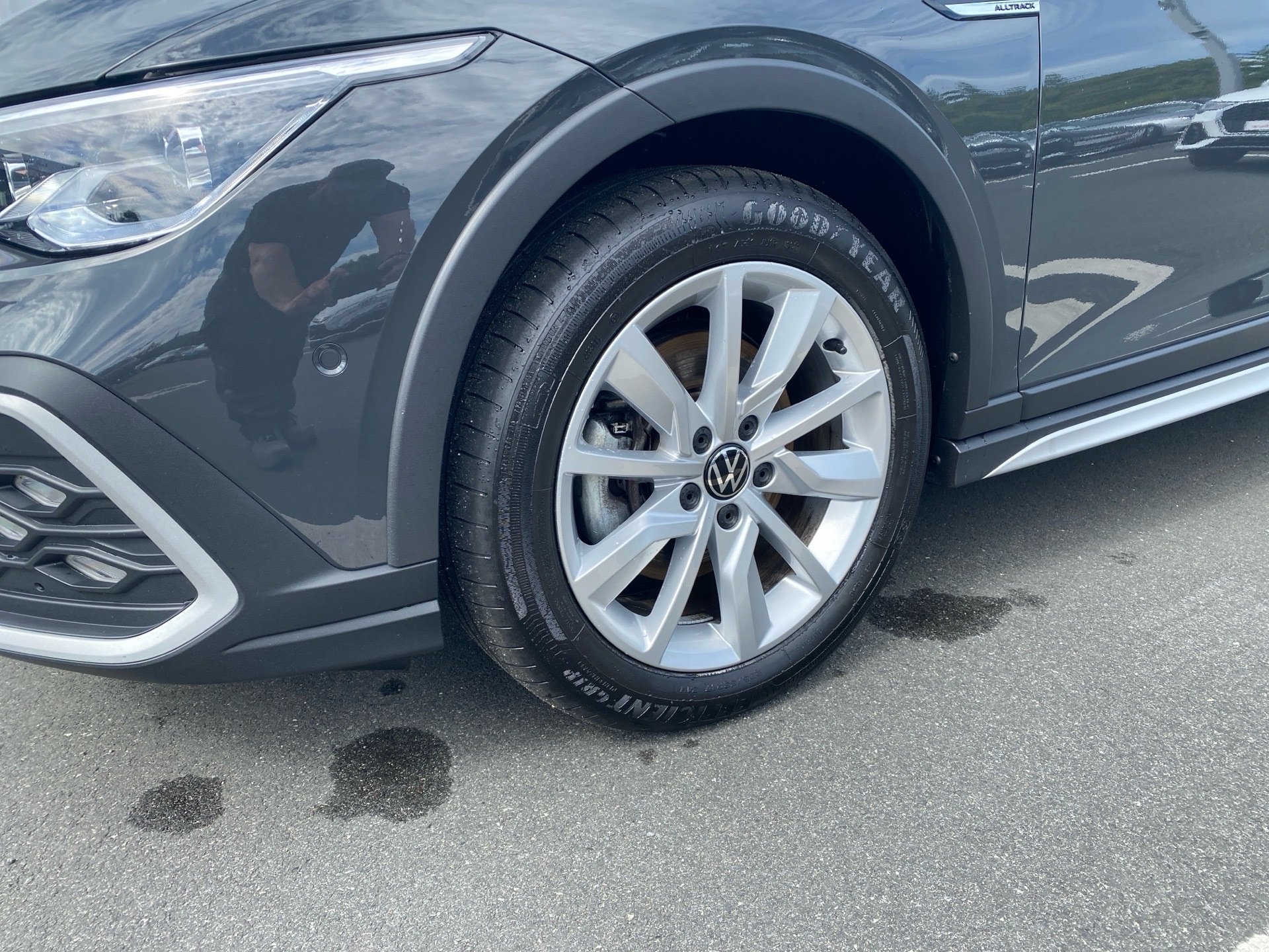 Golf VIII Variant 2.0 TDI Alltrack 4M DSG LED Navi ACC RFK