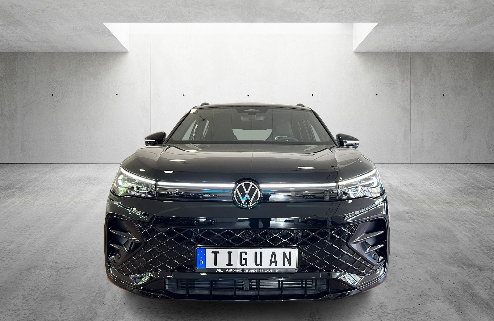 Tiguan R-Line 2.0 l TDI DSG 360 ACC AHK AUT Kam.