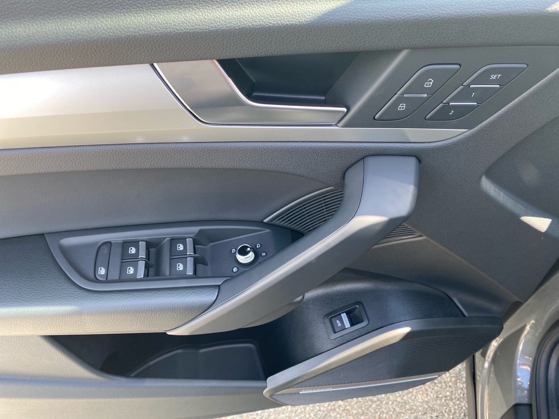 Q5 40 TDI S line quattro S-tronic LED Navi HuD AHK Leder