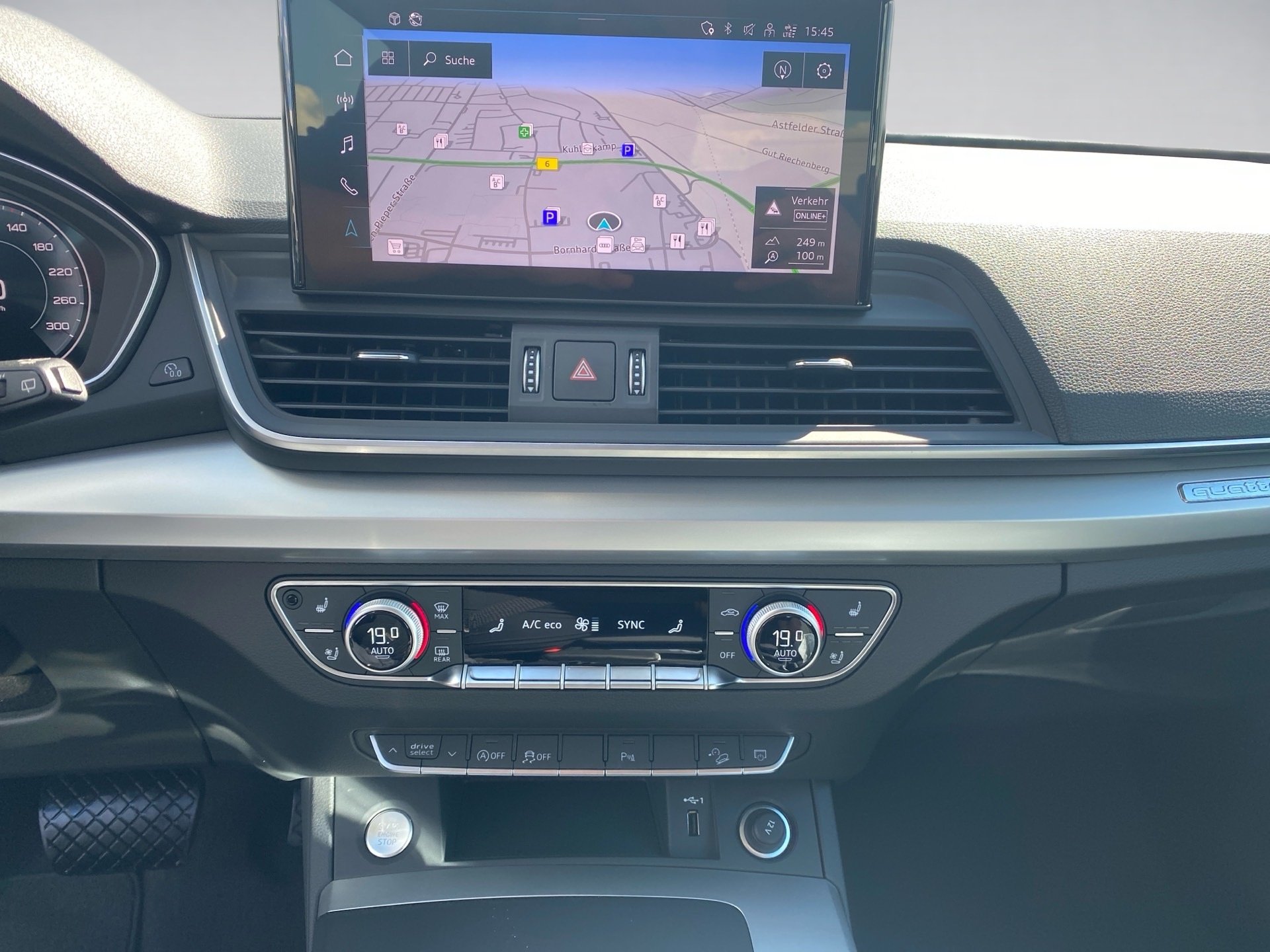 Q5 40 TDI S line quattro S-tronic LED Navi HuD AHK Leder