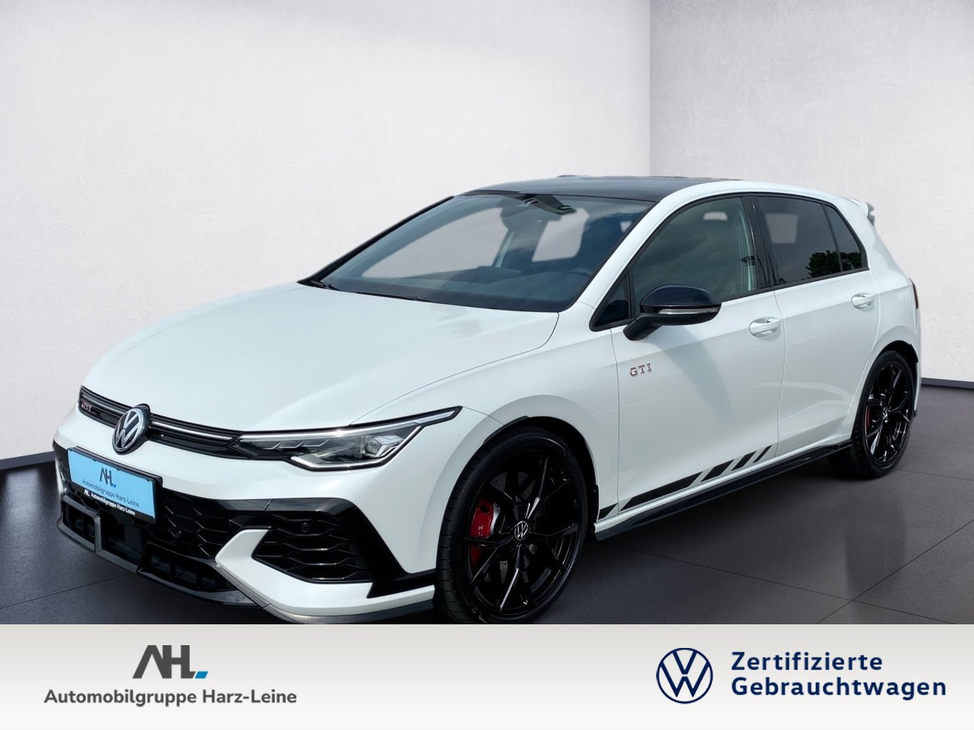 Golf VIII 2.0 TSI GTI Clubsport Black Style DSG Akrapov...