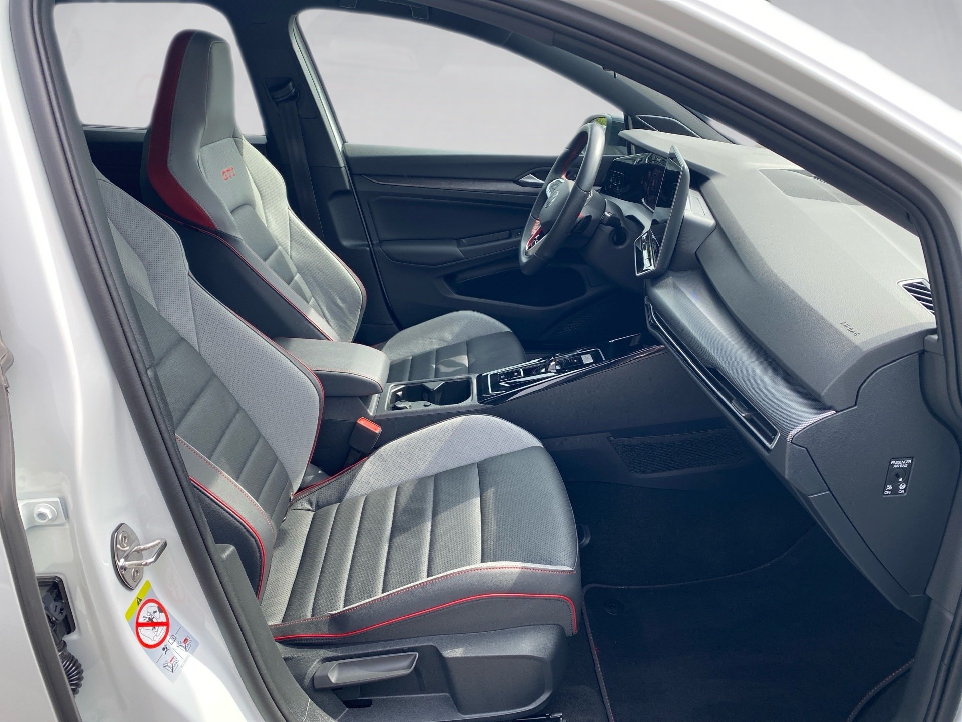 Golf VIII 2.0 TSI GTI Clubsport Black Style DSG Akrapovic 270 km/h