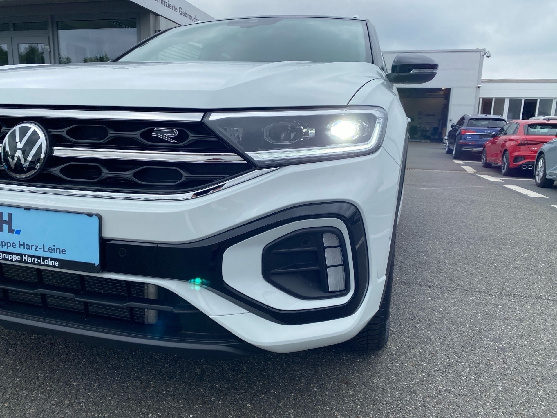 T-Roc 1.5 TSI R-Line DSG AHK Navi ACC LED+ RFK