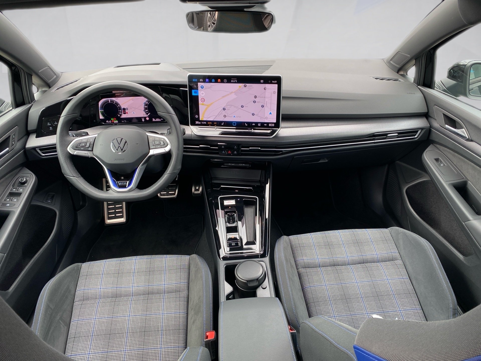 Golf VIII GTE 1.5 eHybrid DSG BlackStyle Matrix AHK HuD Navi ACC DCC