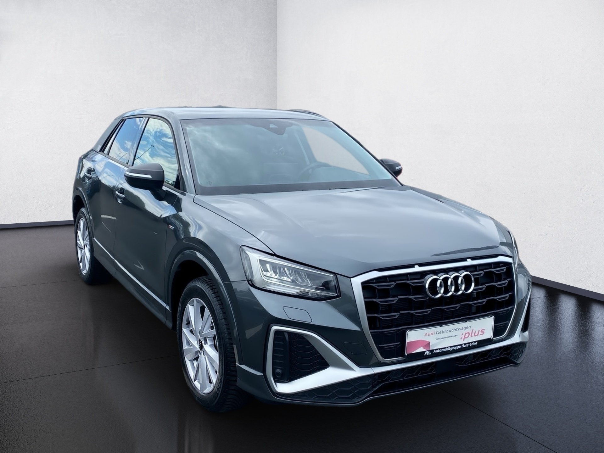 Q2 35 TFSI S line S-tronic AHK Navi GRA RFK SHZ