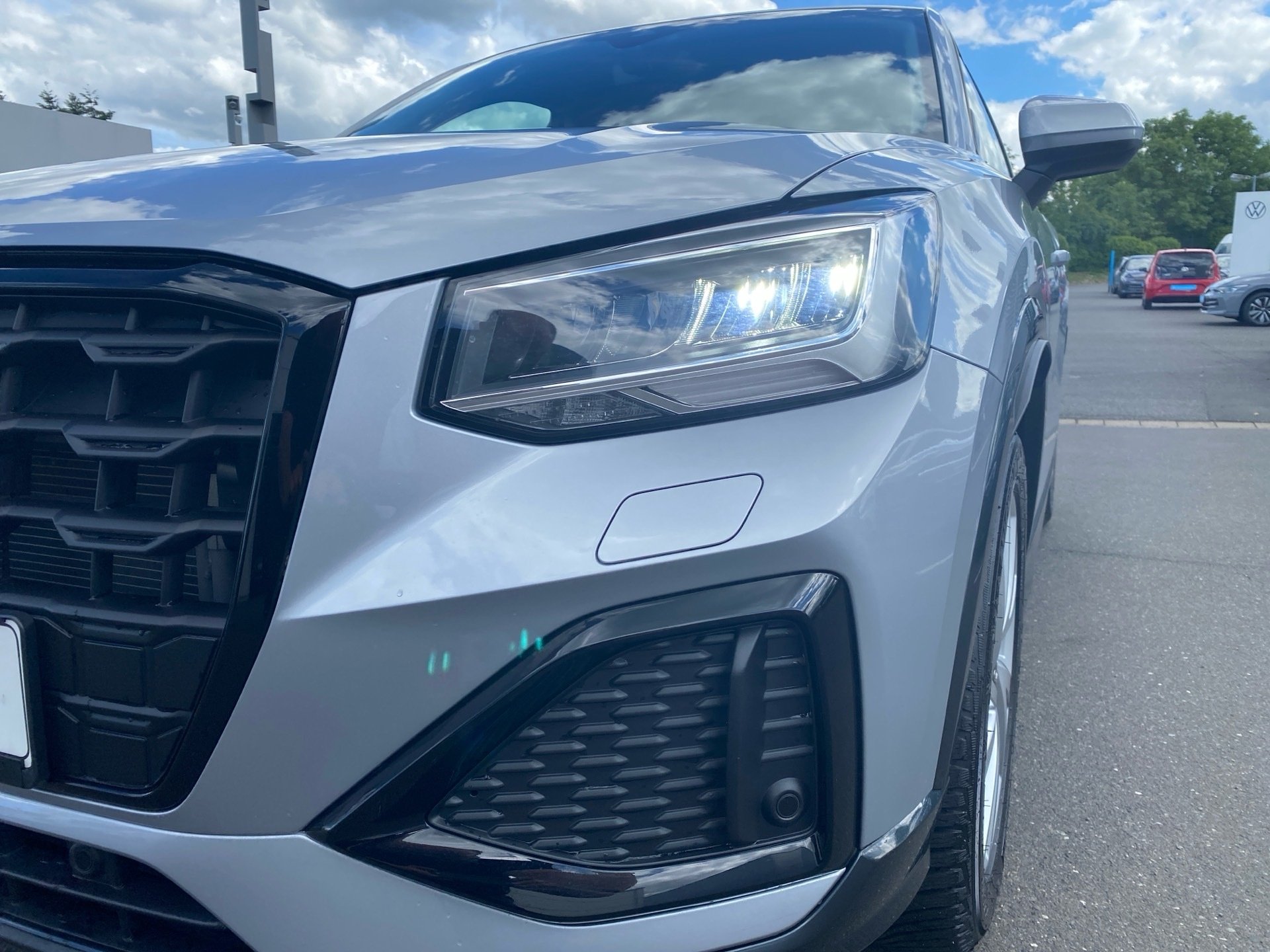 Q2 35 TFSI advanced S-tronic AHK LED GRA Optik schwarz