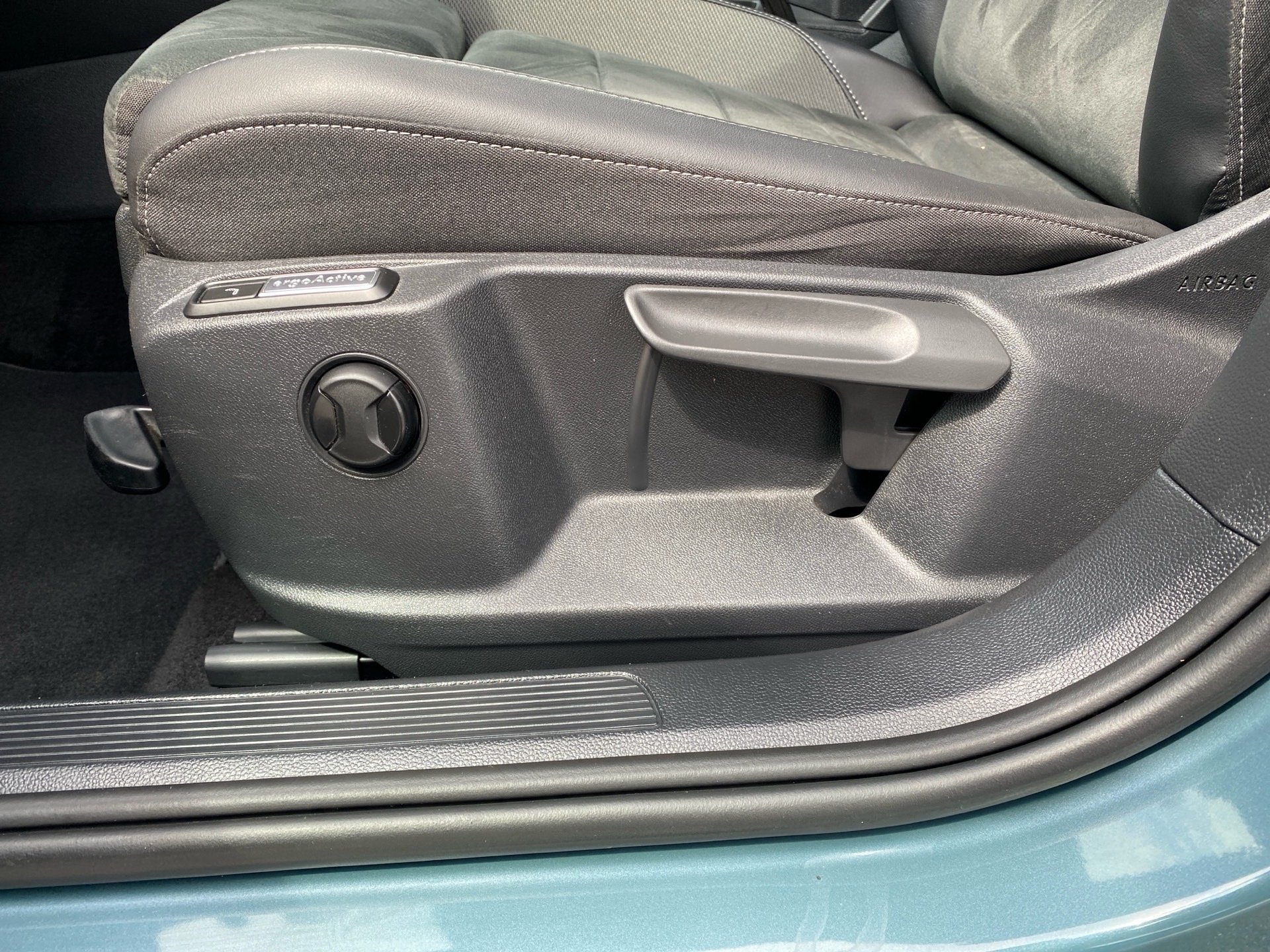 T-Roc Style 2.0 TDI Style 4M DSG LED Navi ACC Pano Standhzg.