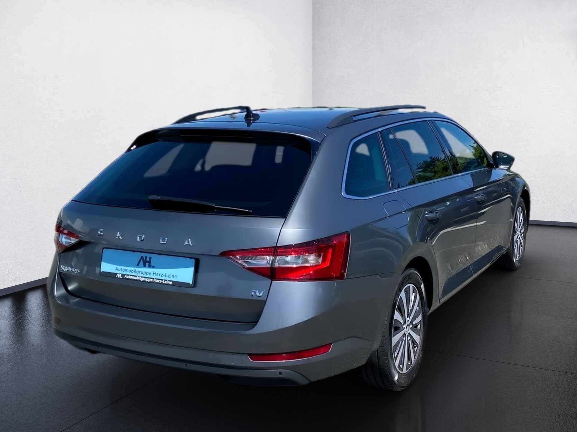 Superb Combi 1.4 TSI iV Ambition DSG Navi AHK PDC SHZ