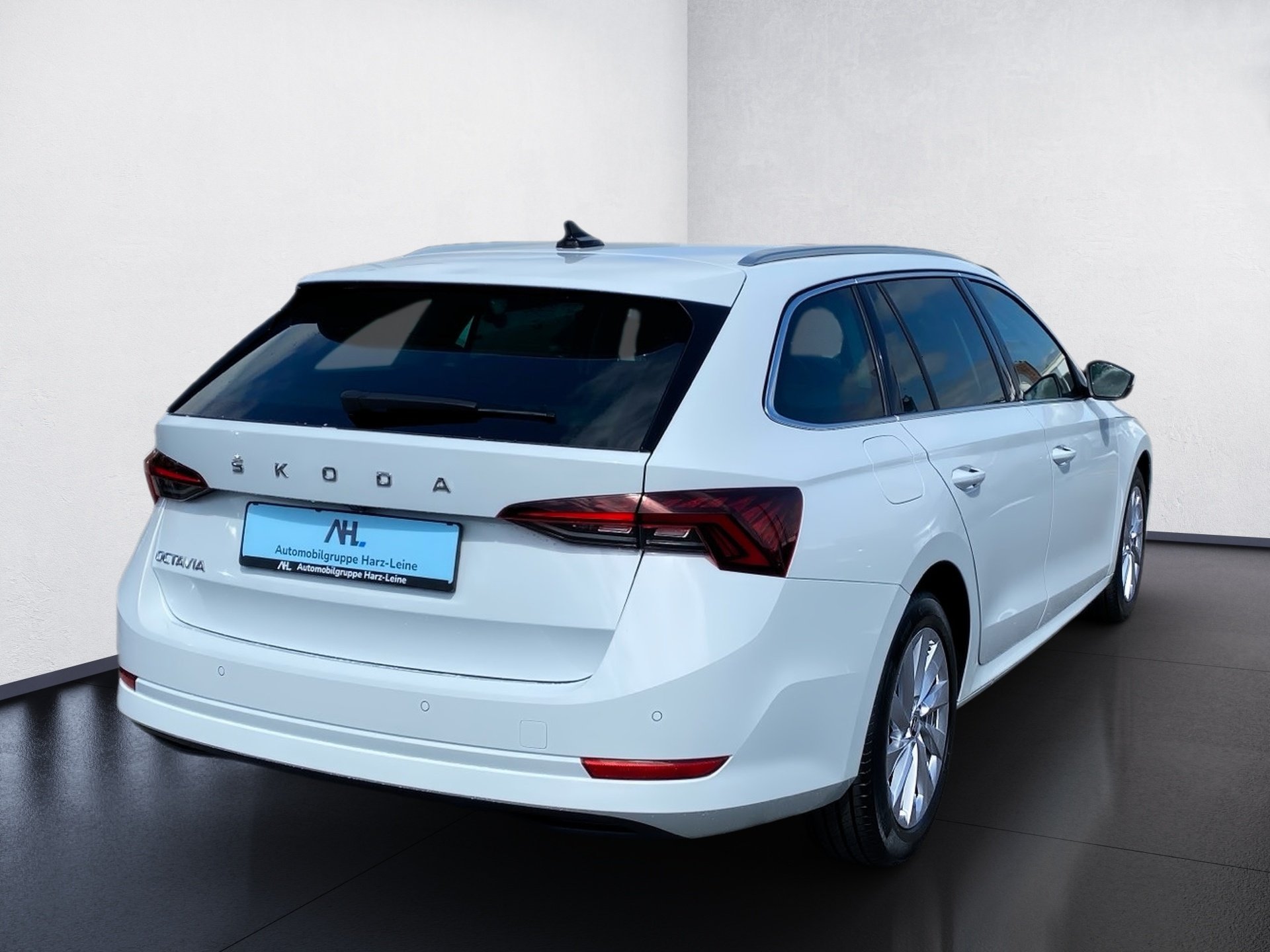 Octavia Combi 2.0 TDI Selection Plus DSG LED Navi HuD RFK PDC SHZ
