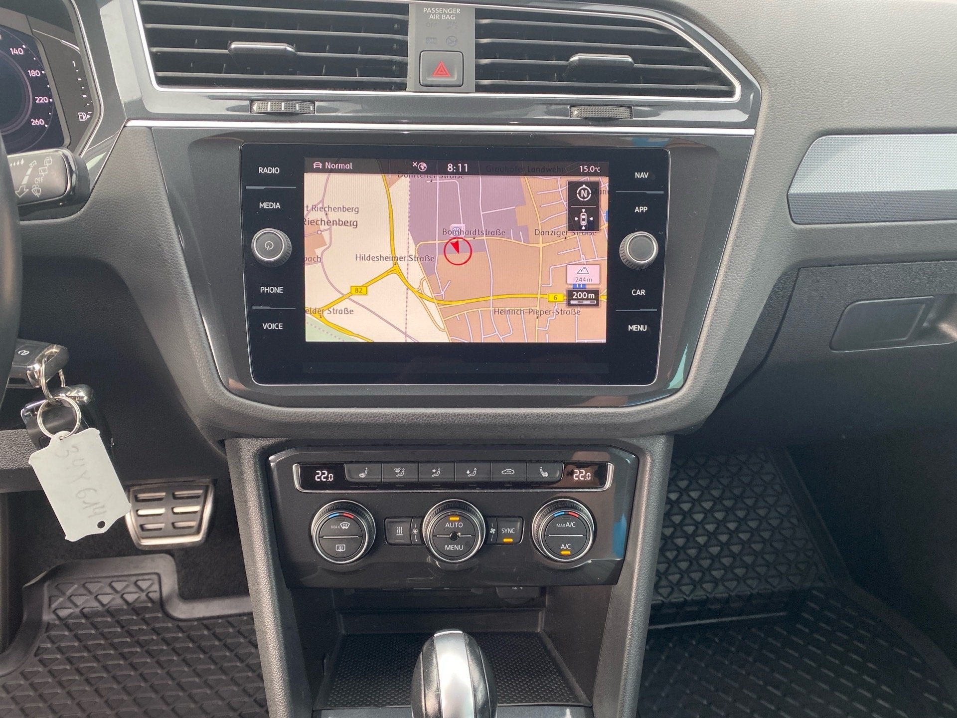 Tiguan 2.0 TDI R-Line 4M DSG LED Navi AHK Standhzg.