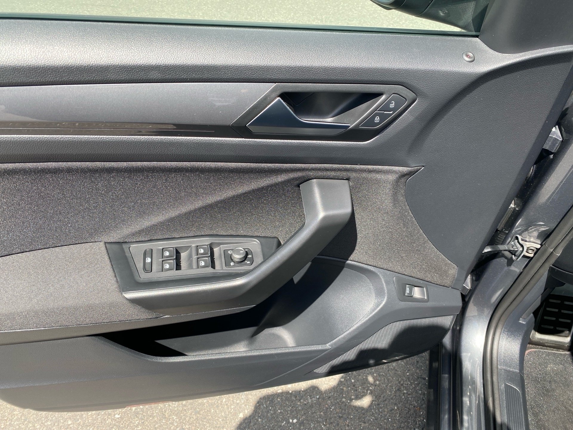 T-Roc 1.5 TSI Sport DSG LED Navi ACC Pano ACC LM