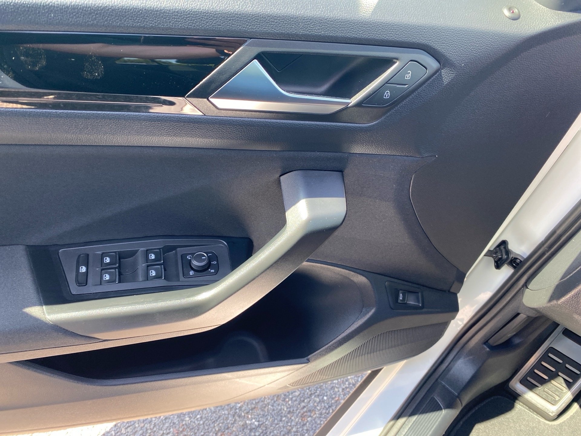 T-Roc Sport 1.5 TSI Sport Black Style LED Navi ACC AHK Pano