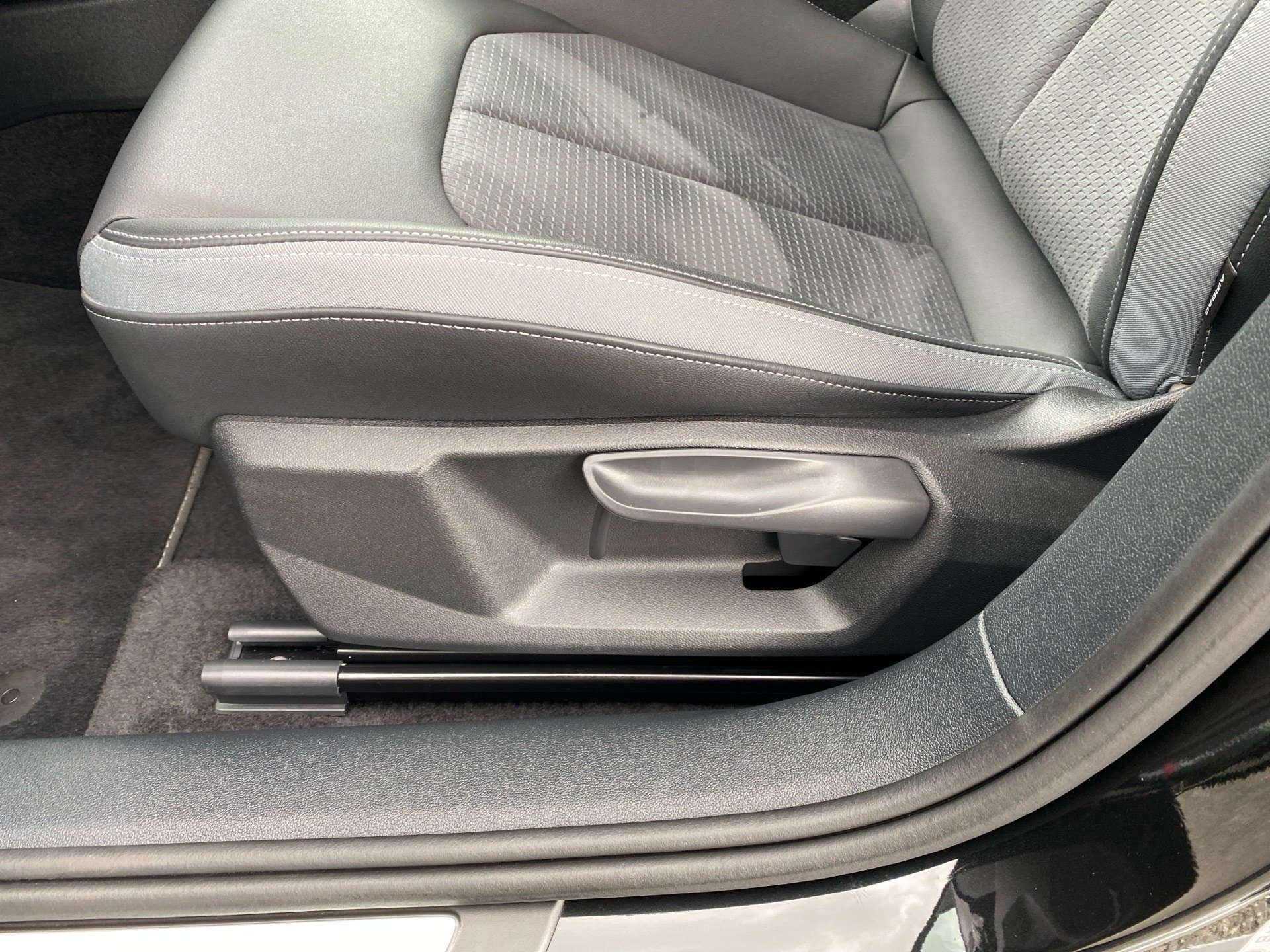 A1 Sportback 30 TFSI S line S-tronic Navi LED ACC Sitzhzg.