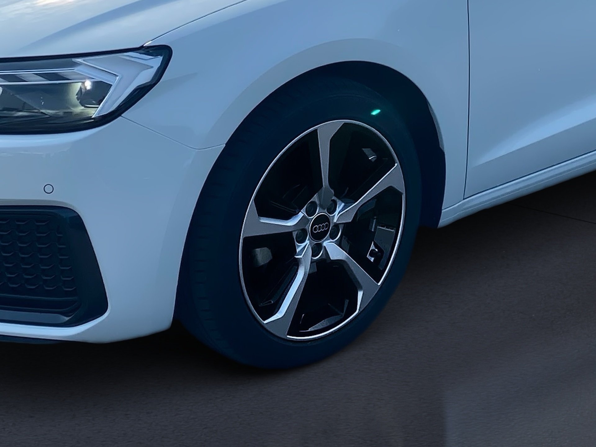 A1 Sportback 30 TFSI advanced S-tronic Navi ACC LED SHZ