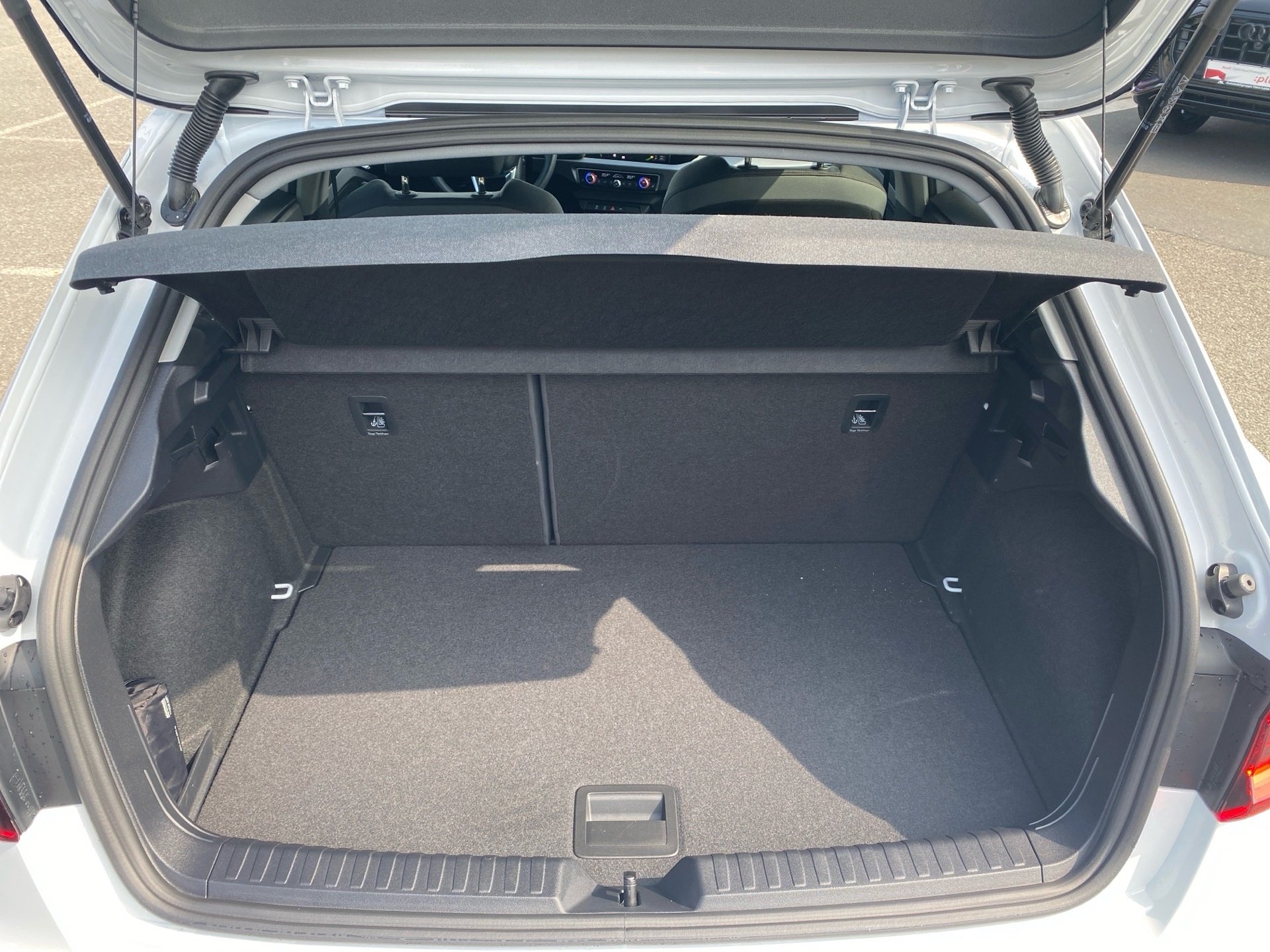 A1 Sportback 30 TFSI advanced S-tronic Navi ACC LED SHZ