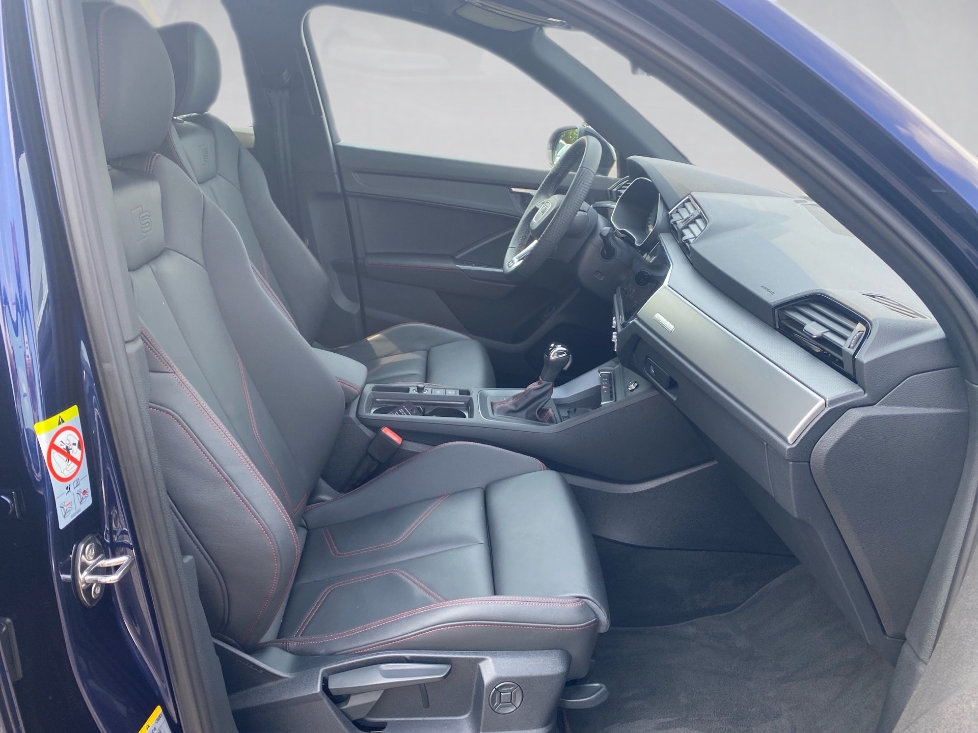 Q3 35 TFSI S line S-tronic Matrix AHK Navi ACC 360° Leder