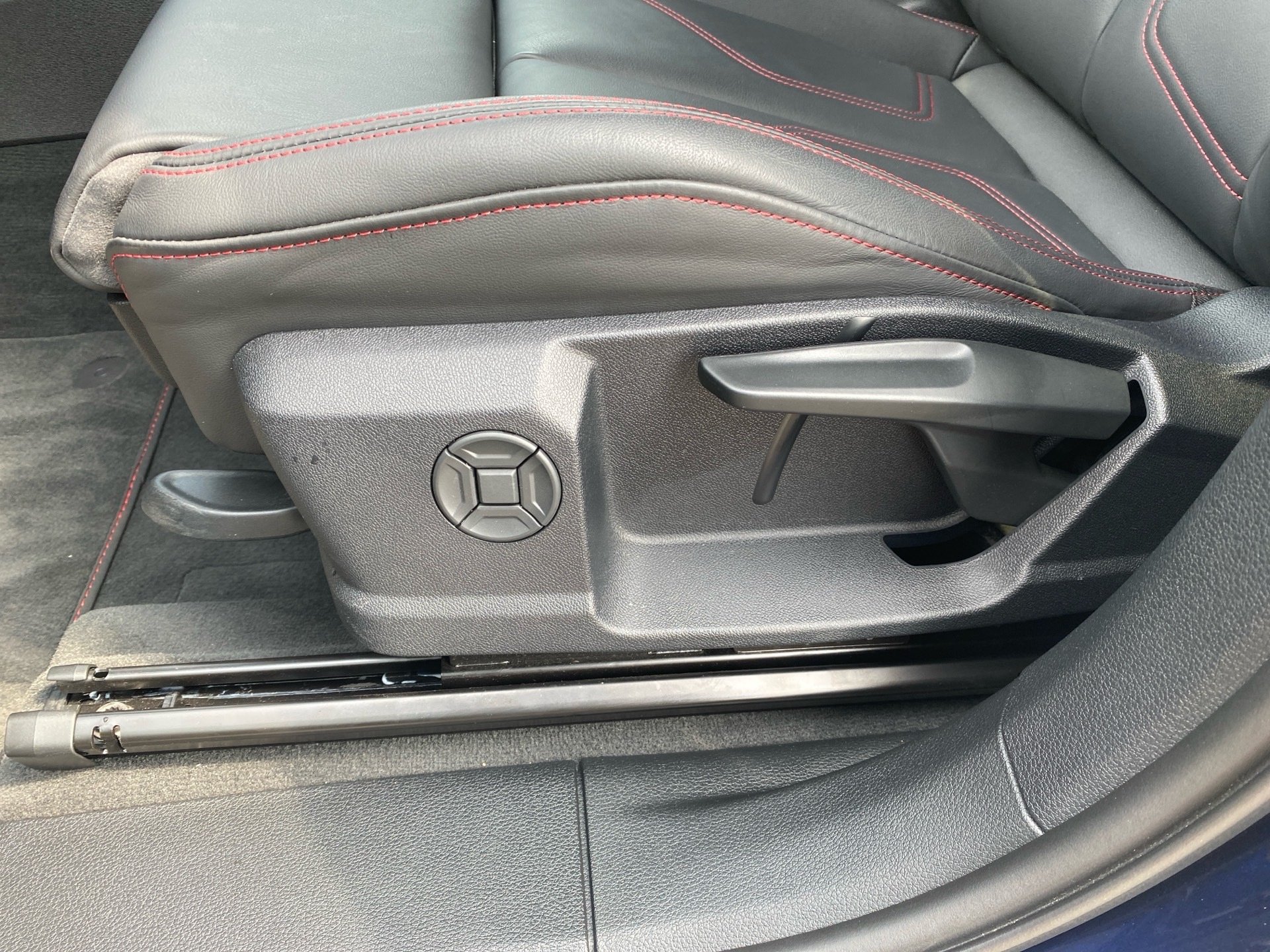 Q3 35 TFSI S line S-tronic Matrix AHK Navi ACC 360° Leder