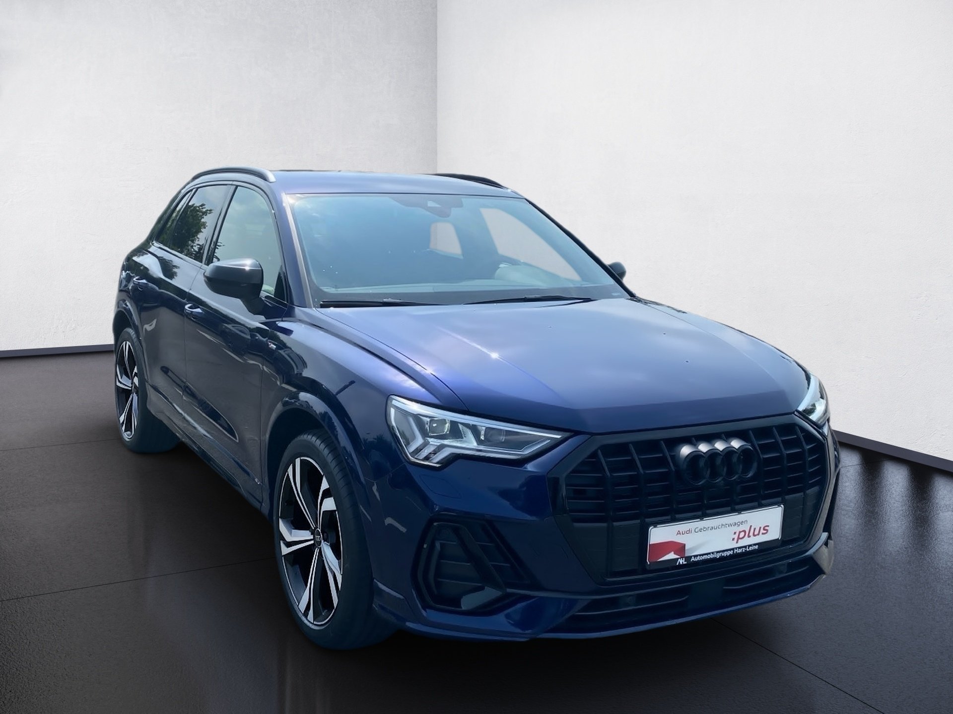 Q3 35 TFSI S line S-tronic Matrix AHK Navi ACC 360° Leder