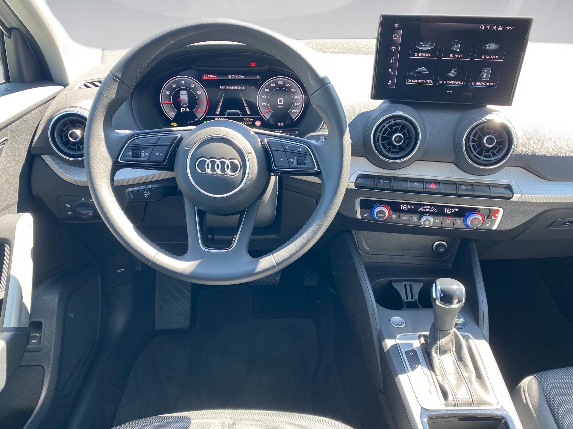 Q2 35 TFSI advanced S-tronic Matrix AHK GRA Optik schwarz