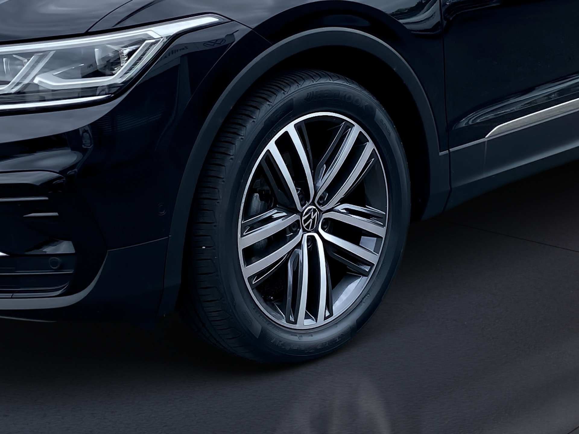 Tiguan 1.5 TSI Elegance DSG Matrix Navi ACC AHK Pano