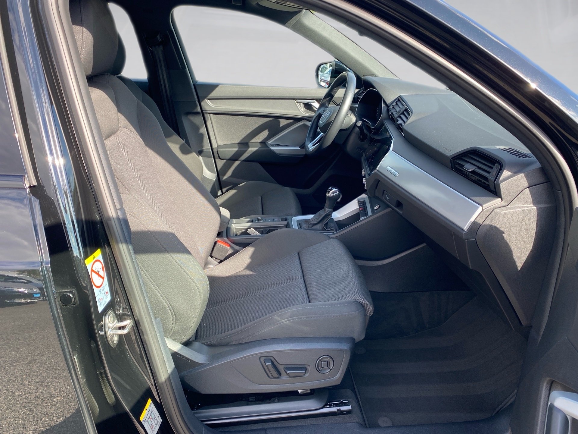 Q3 35 TDI S line quattro S-tronic LED Navi PDC RFK SHZ