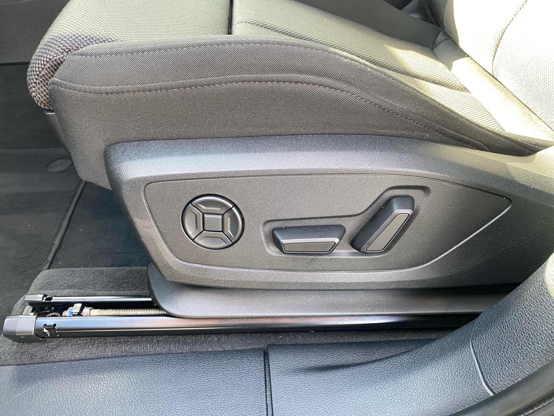 Q3 35 TDI S line quattro S-tronic LED Navi PDC RFK SHZ