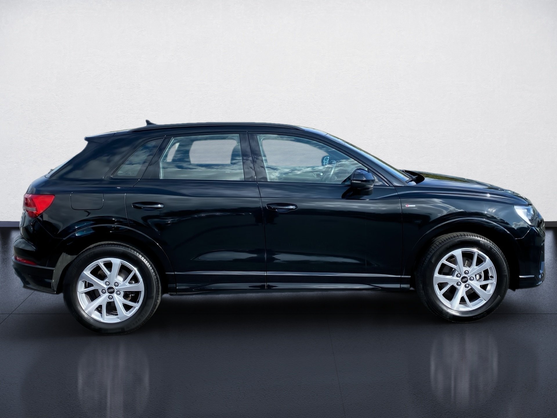 Q3 35 TDI S line quattro S-tronic LED Navi PDC RFK SHZ