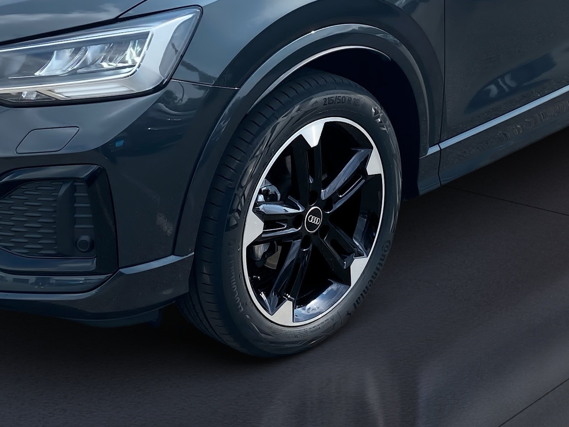 Q2 35 TFSI advanced S-tronic AHK LED Navi GRA Optik schwarz