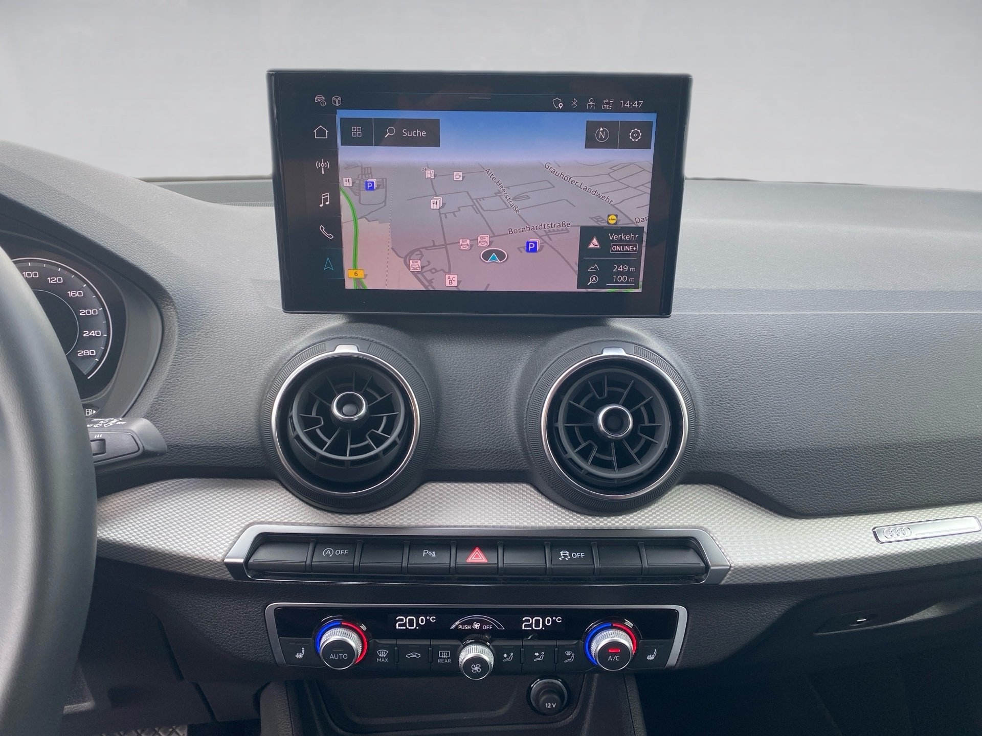 Q2 35 TFSI advanced S-tronic AHK LED Navi GRA Optik schwarz