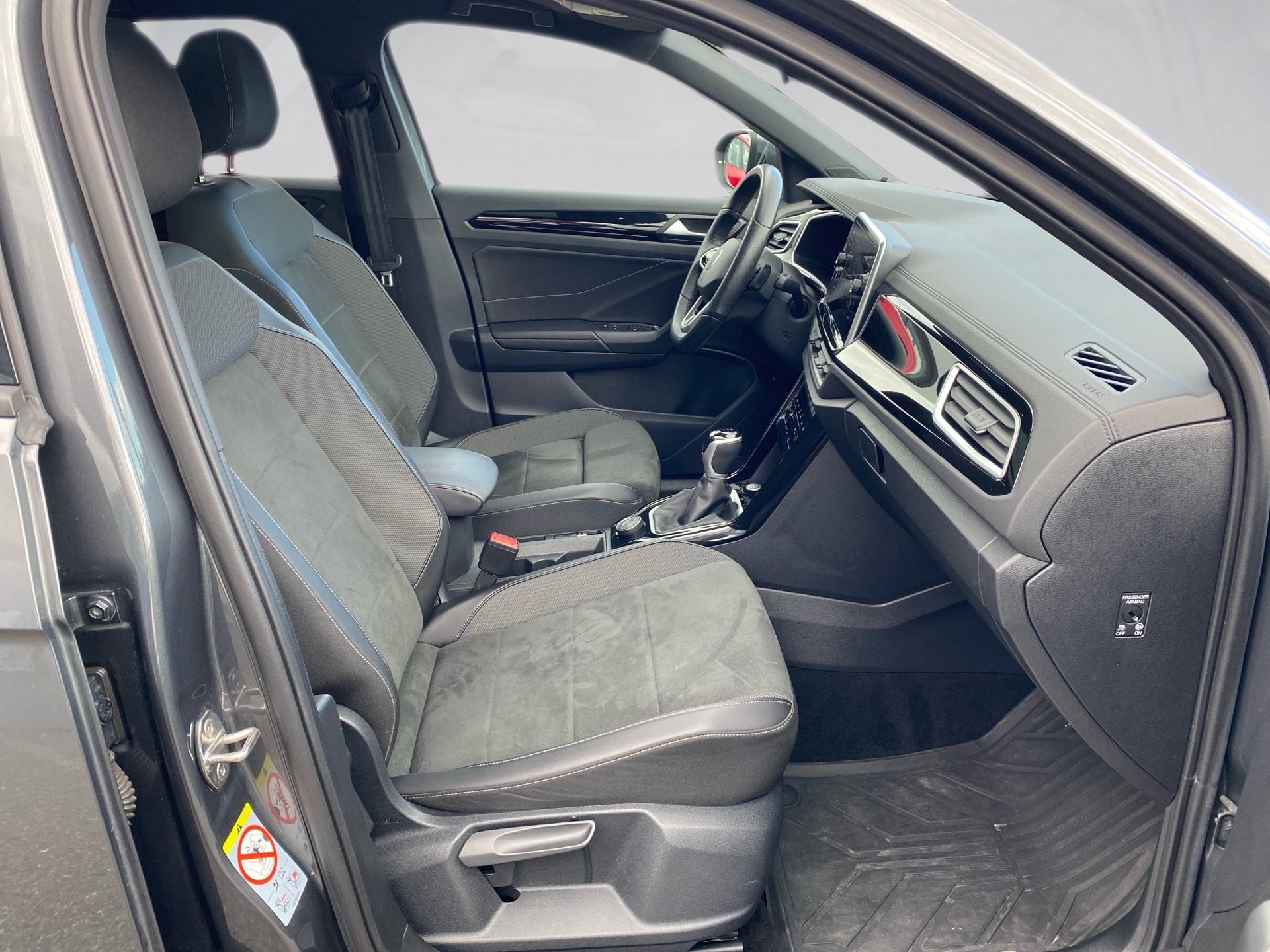 T-Roc 2.0 TSI R-Line 4M DSG Matrix Navi ACC Pano RFK