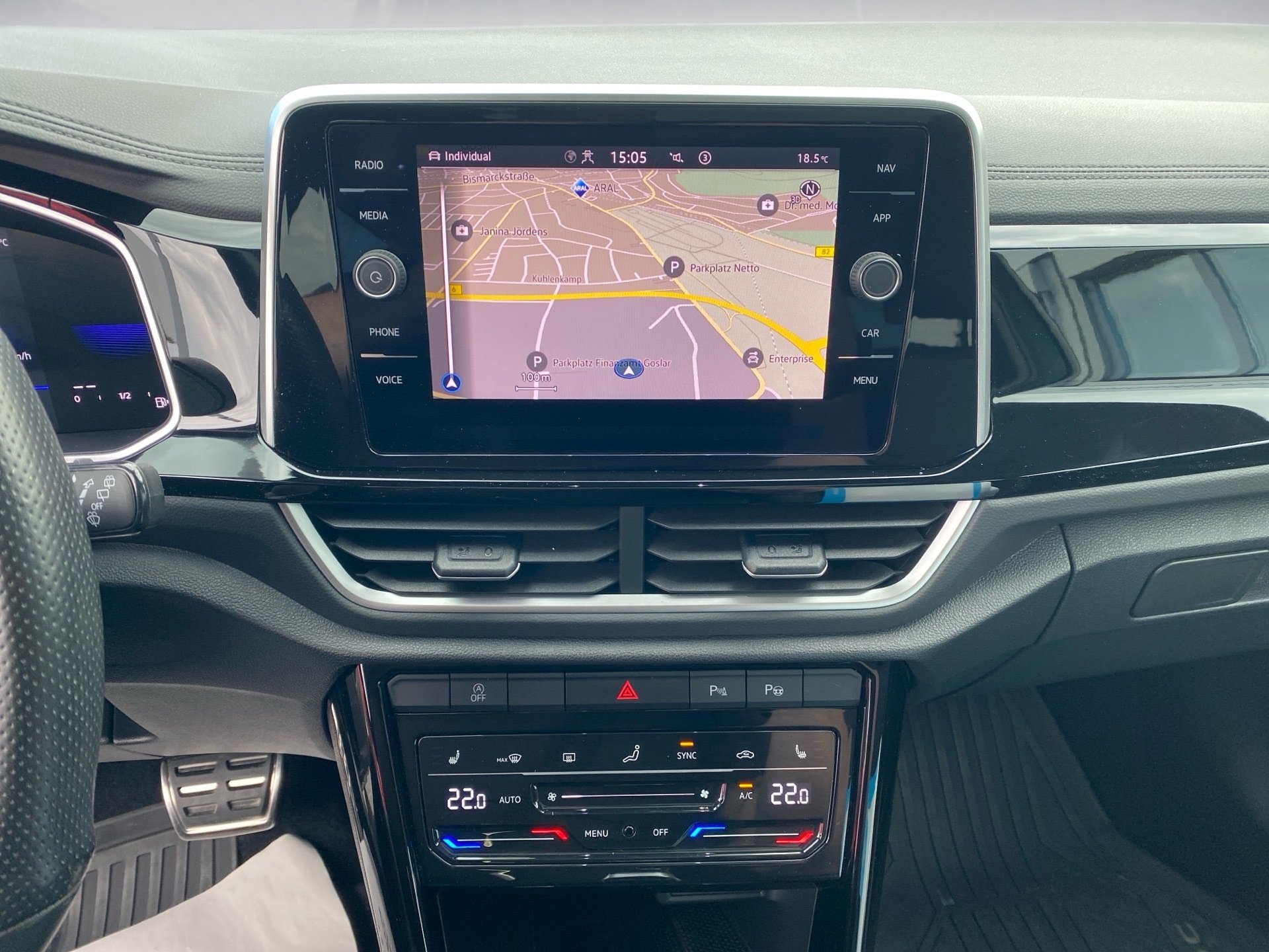 T-Roc 2.0 TSI R-Line 4M DSG Matrix Navi ACC Pano RFK
