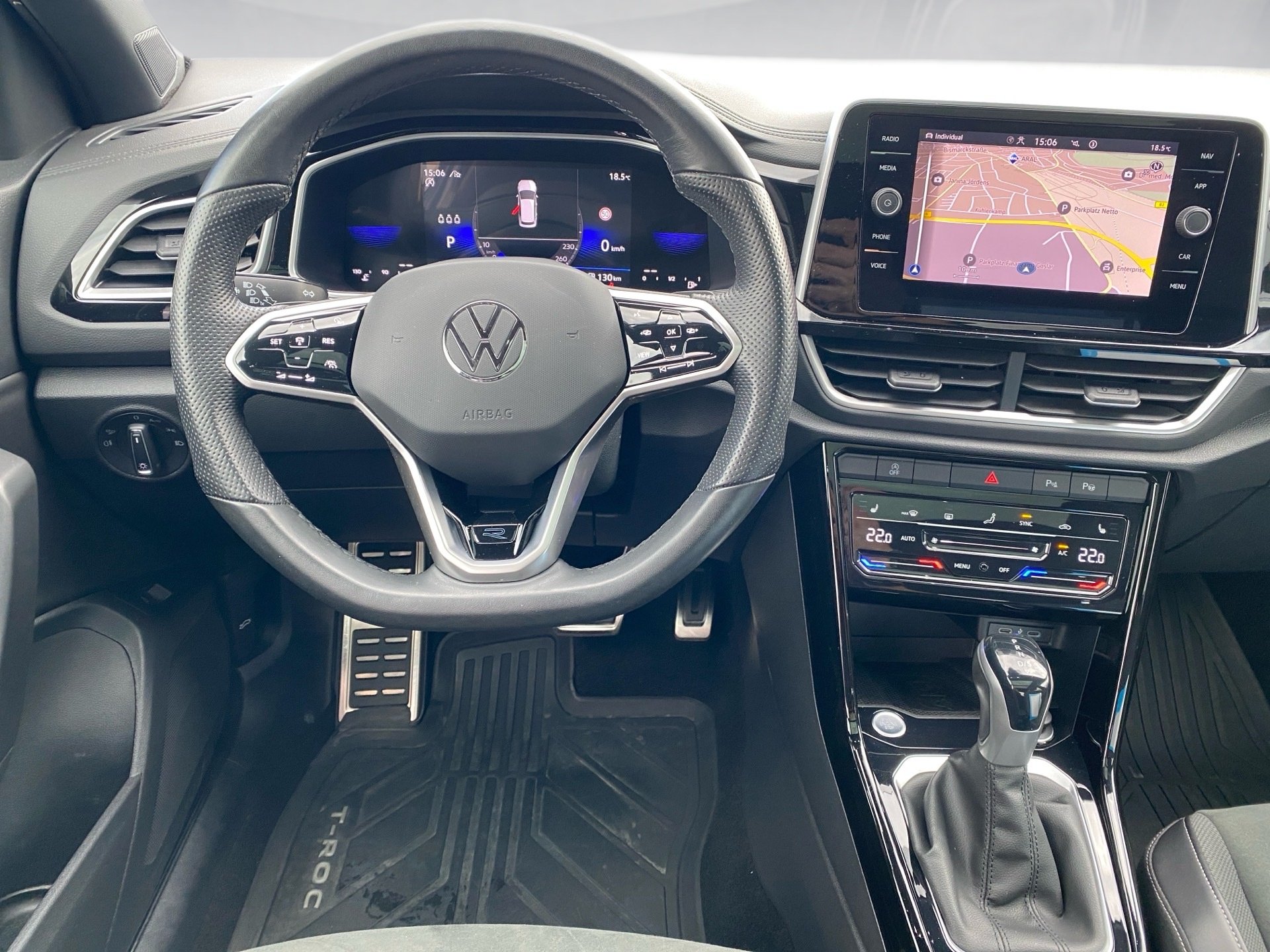 T-Roc 2.0 TSI R-Line 4M DSG Matrix Navi ACC Pano RFK