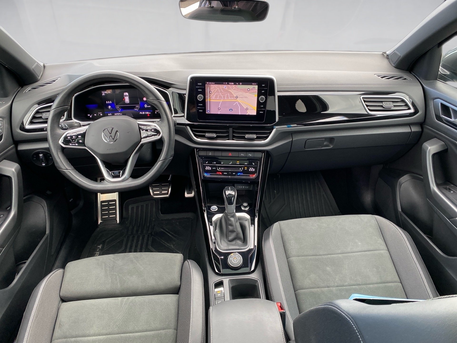 T-Roc 2.0 TSI R-Line 4M DSG Matrix Navi ACC Pano RFK