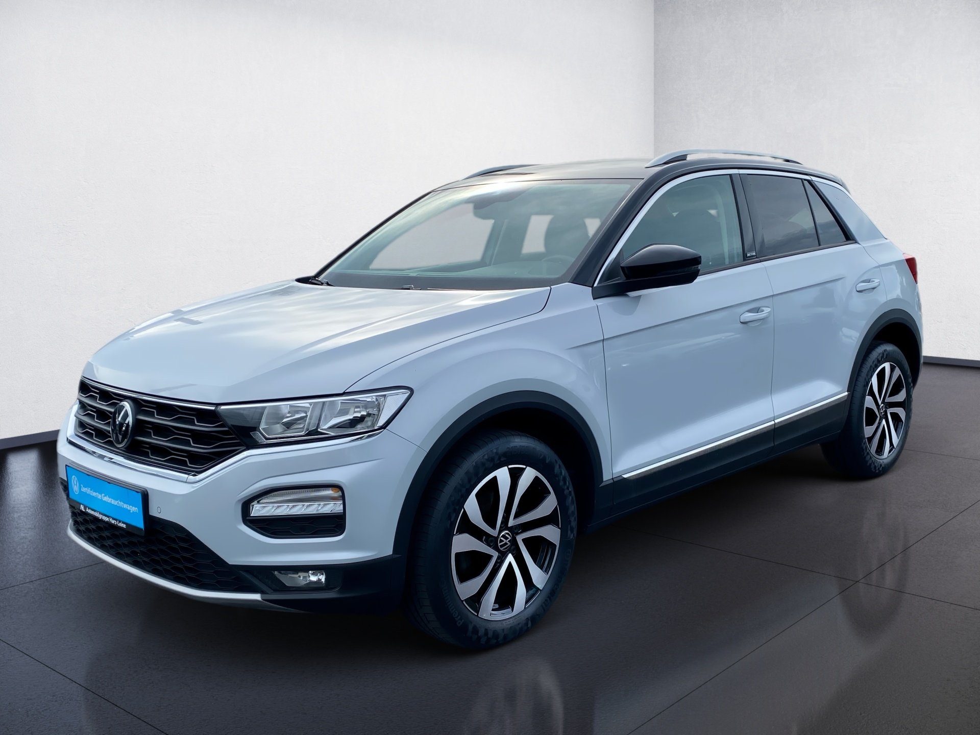 T-Roc 1.5 TSI Active Navi ACC PDC SHZ 2xKlima LM