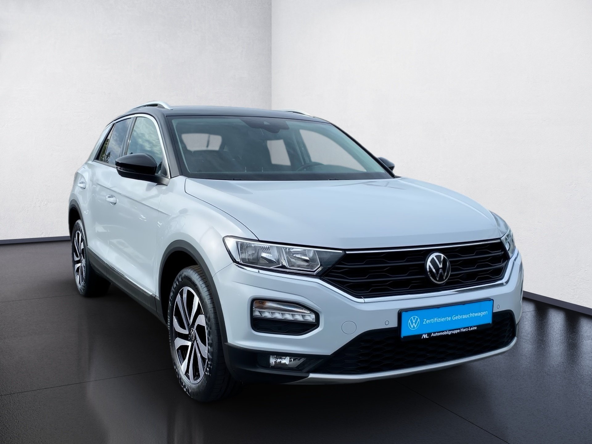 T-Roc 1.5 TSI Active Navi ACC PDC SHZ 2xKlima LM