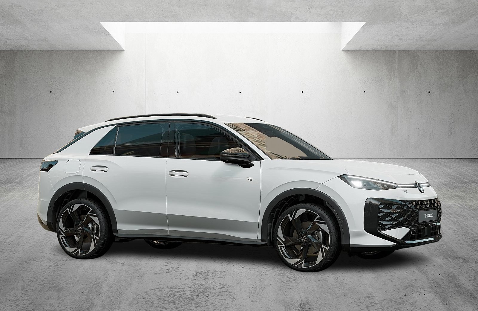 T-Roc R-Line 1.5 l eTSI OPF DSG 360 ACC AUT HUD