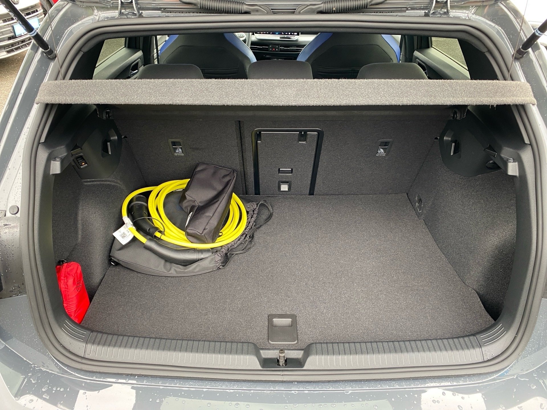 Golf VIII GTE 1.5 eHybrid DSG Matrix AHK Navi HuD ACC AreaView
