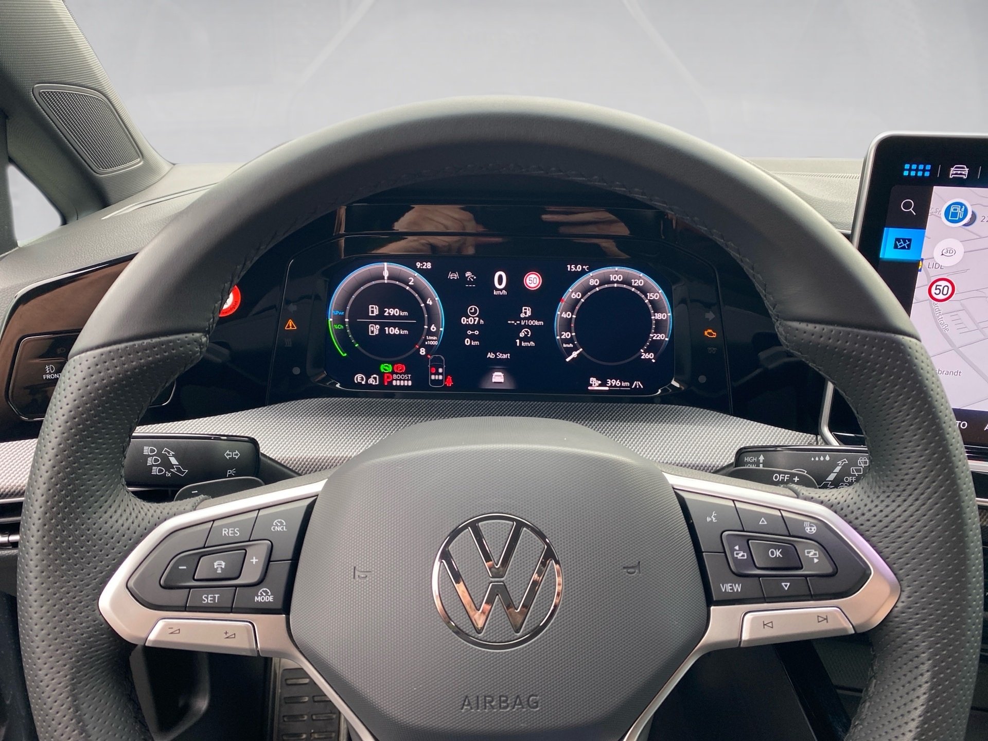 Golf VIII GTE 1.5 eHybrid DSG Matrix AHK Navi HuD ACC AreaView