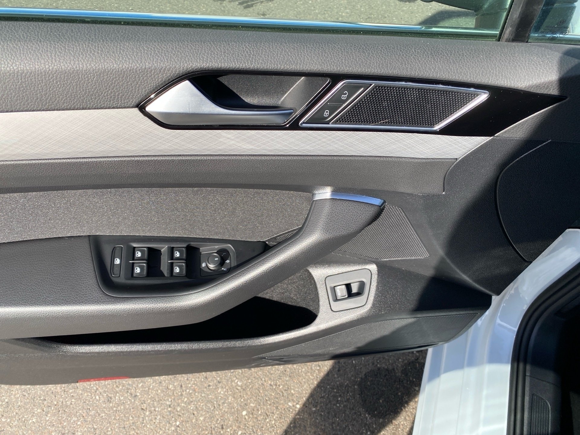 Passat Variant 2.0 TSI R-Line DSG LED Navi ACC RFK