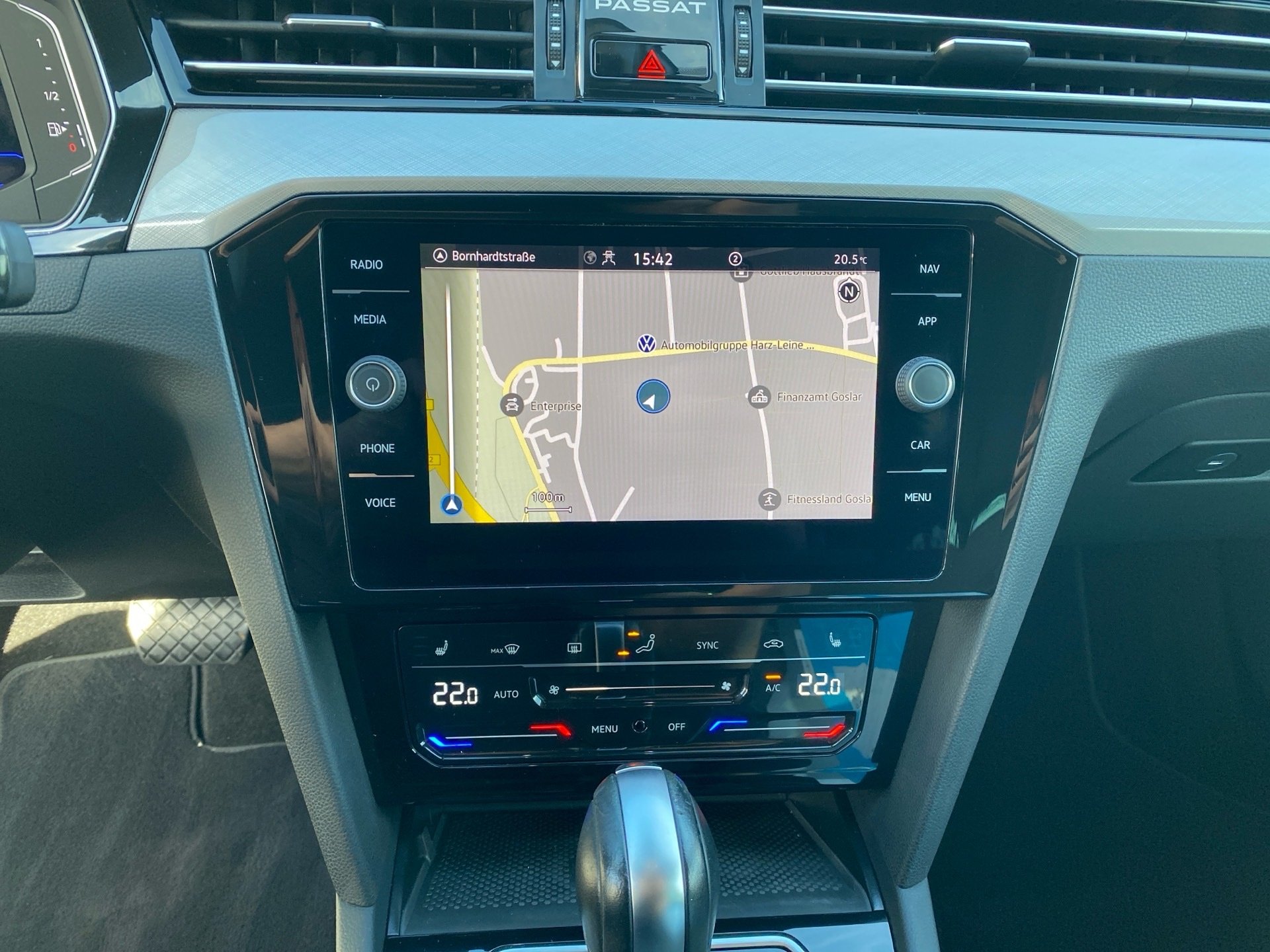 Passat Variant 2.0 TSI R-Line DSG LED Navi ACC RFK