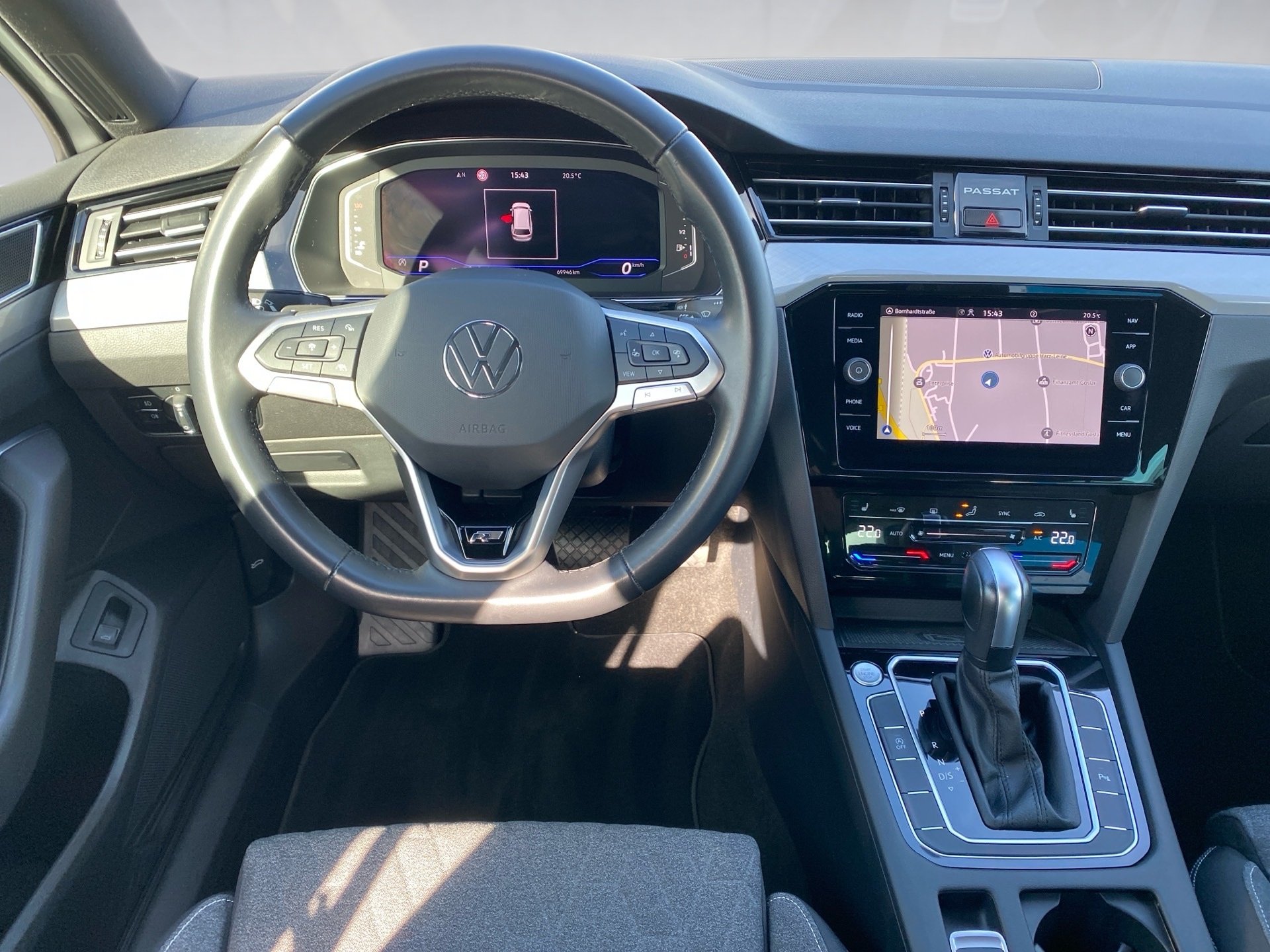 Passat Variant 2.0 TSI R-Line DSG LED Navi ACC RFK