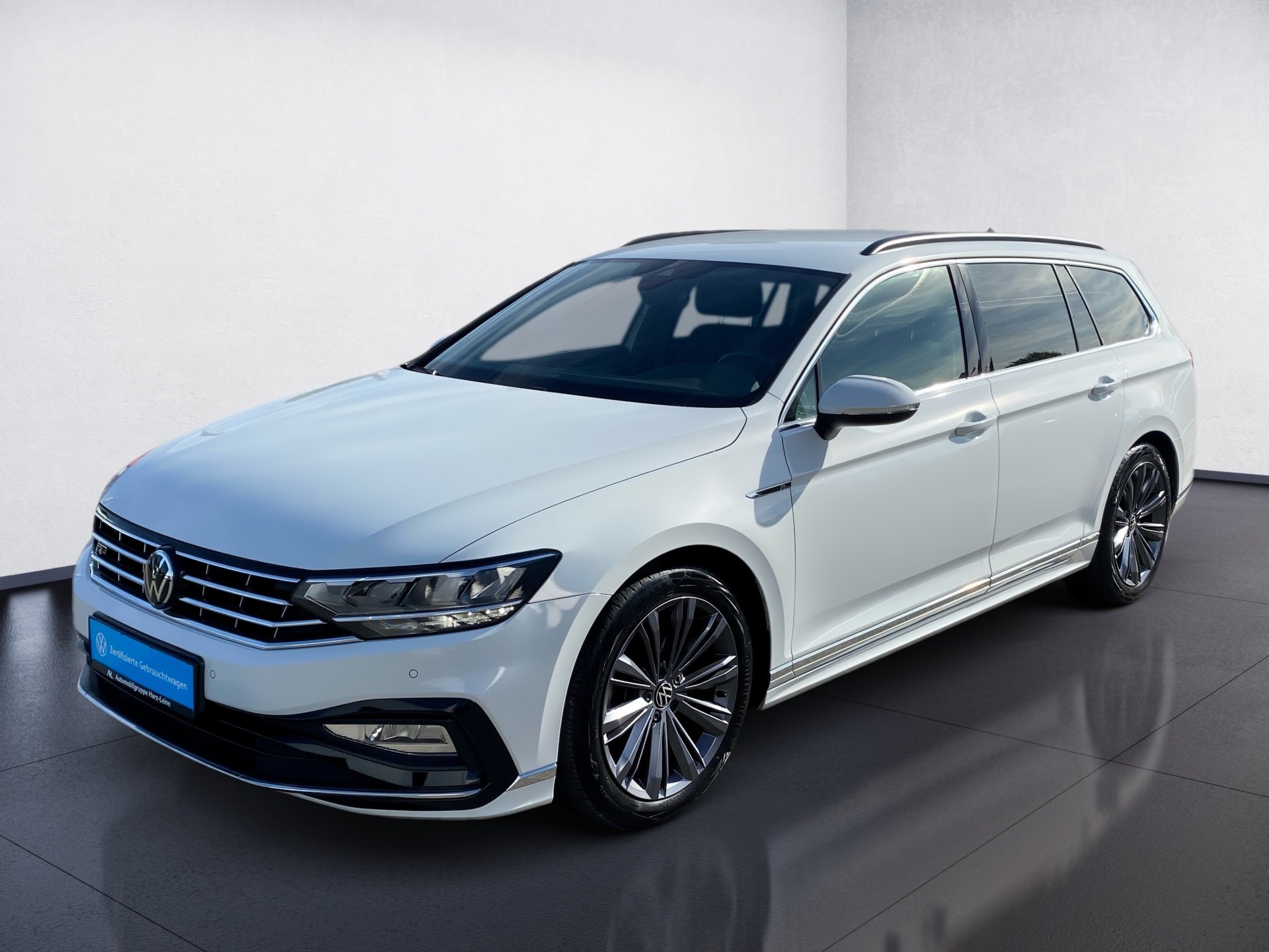Passat Variant 2.0 TSI R-Line DSG LED Navi ACC RFK