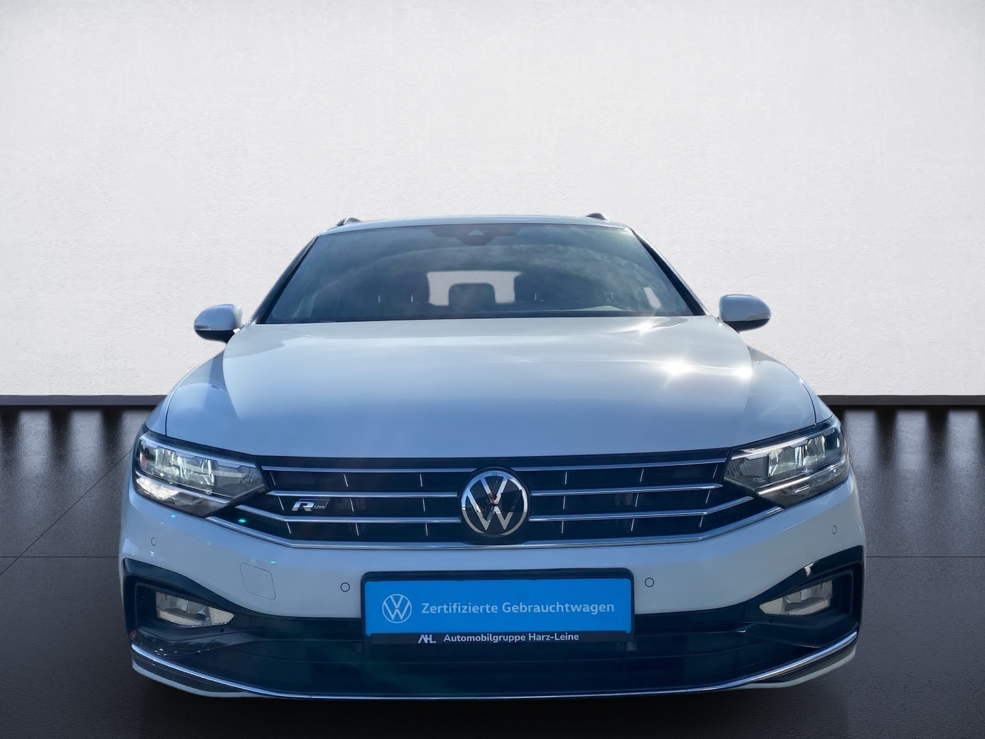 Passat Variant 2.0 TSI R-Line DSG LED Navi ACC RFK