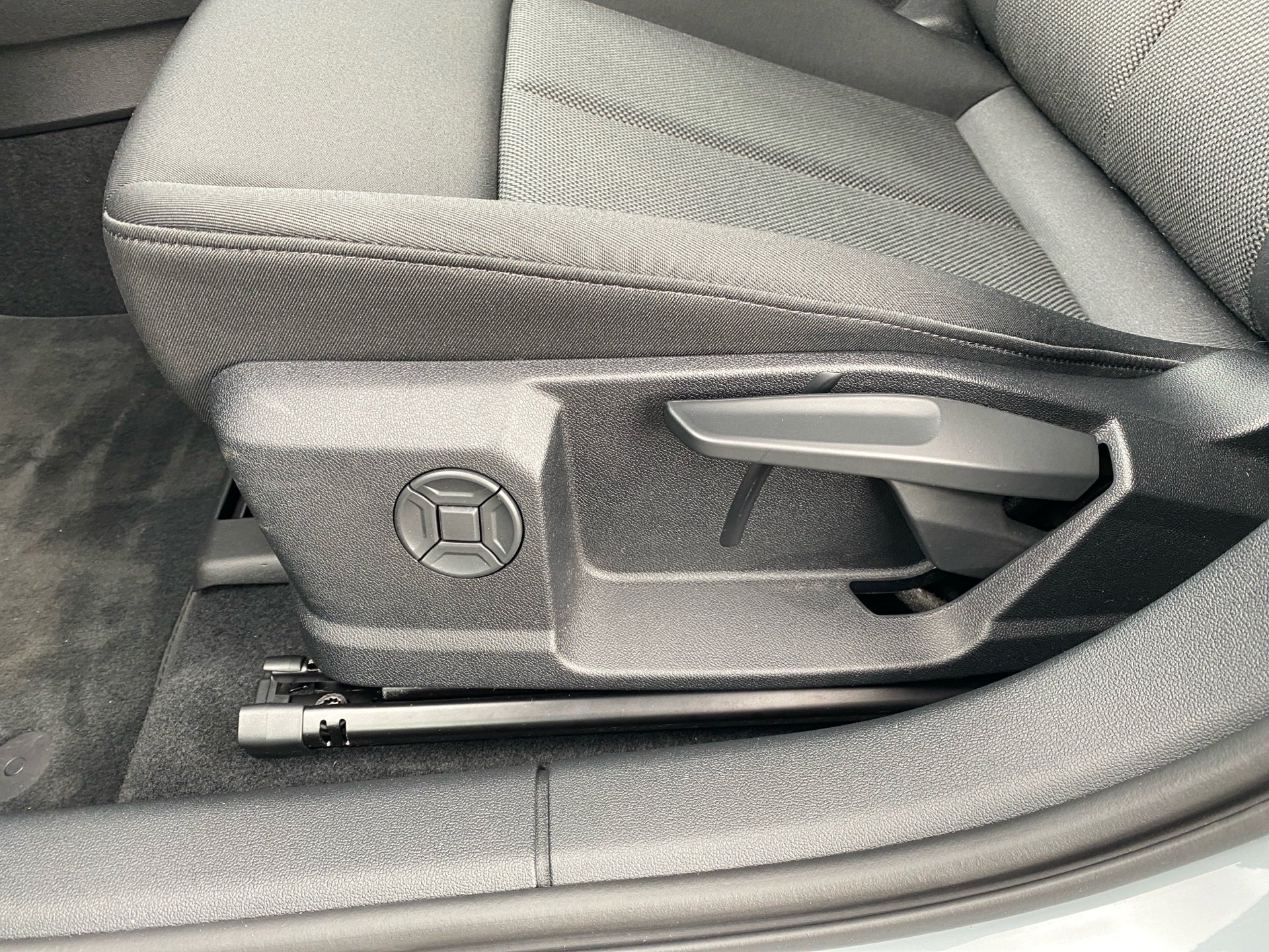 A3 allstreet 35 TFSI S-tronic AHK GRA CarPlay Sitzhzg.