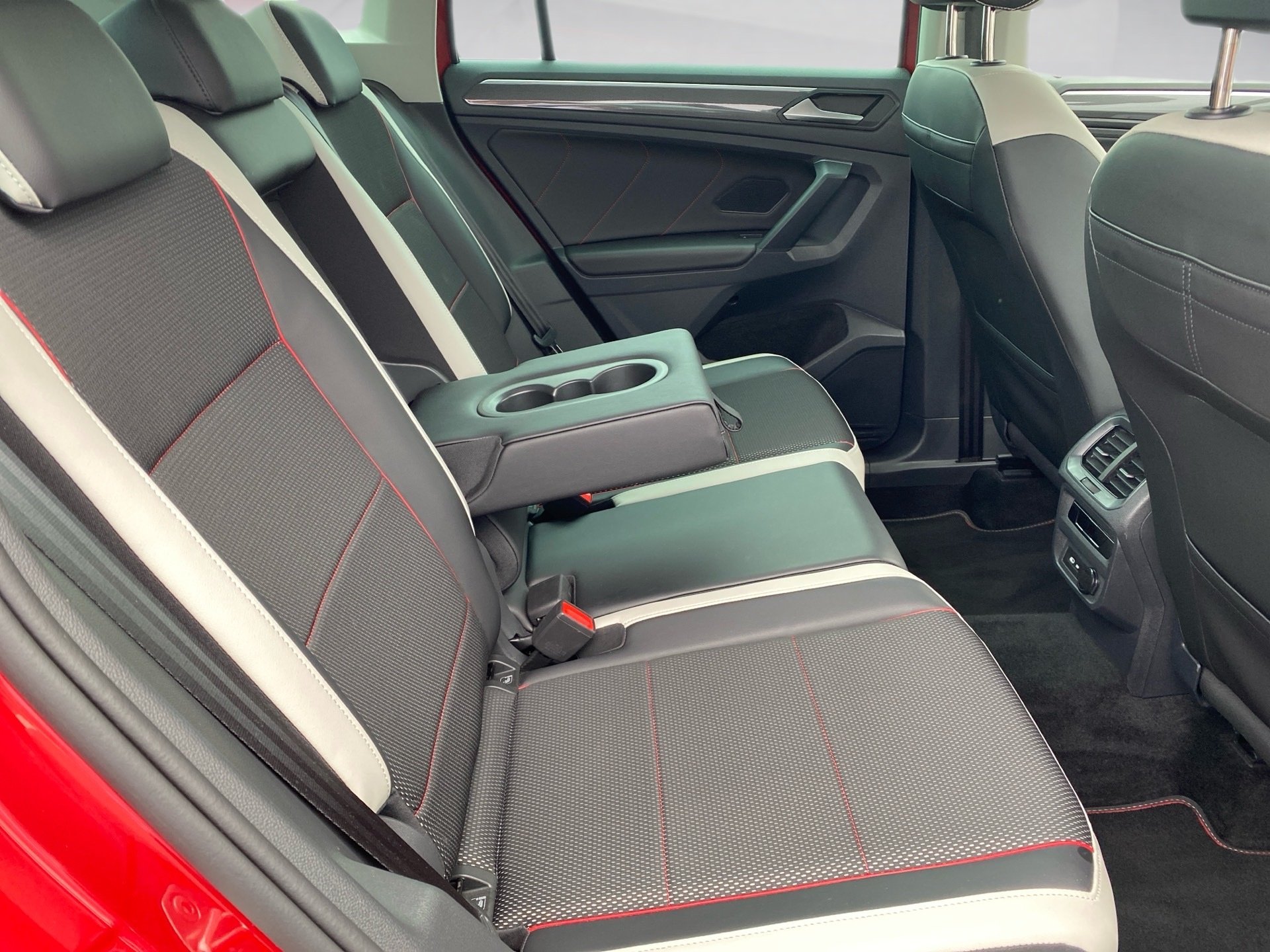 Tiguan 2.0 TDI Life DSG Matrix Navi ACC AHK RFK